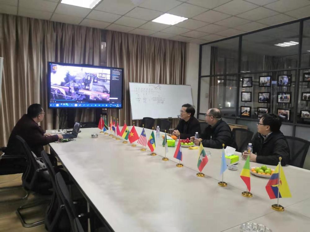 机械学院党委陈为旭书记一行到校友企业福建金泉集团走访调研-5e811a818139580a 机械学院党委陈为旭书记一行到校友企业福建金泉集团走访调研-5e811a818139580a